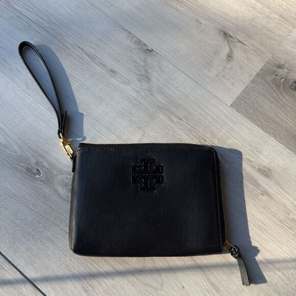 Tory Burch Lily Large Zip Pouch Wallet‎ Black Leather NWOT - Picture 4 of 6